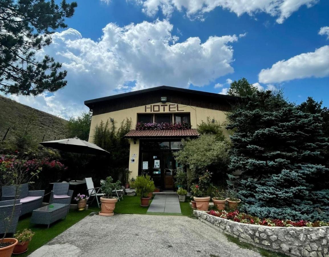 La Panoramica 89 Hotel Pescasseroli Eksteriør billede